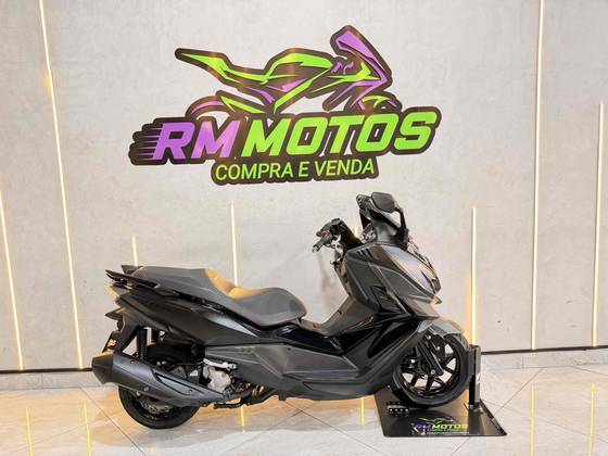 DAFRA CRUISYM 300 